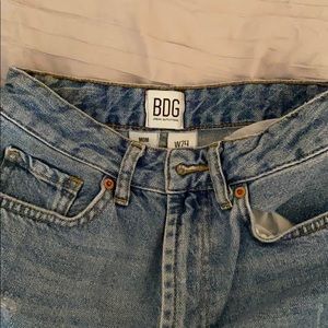 Urban Outfitter Mom jeans size 0/24!